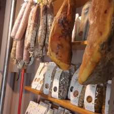 associazione-bed-and-breakfast-del-fermano-vineria-dei-sottofossari-1