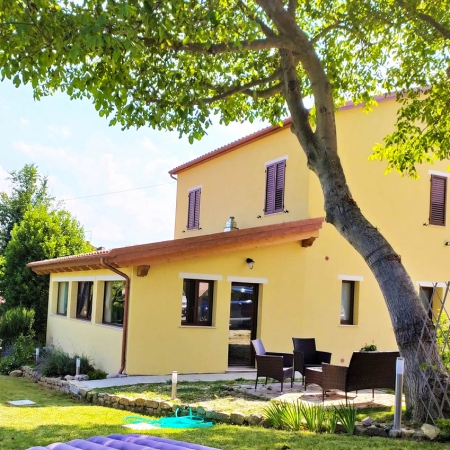 associazione-bed-and-breakfast-del-fermano-le-margherite-1