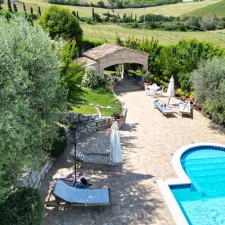 associazione-bed-and-breakfast-del-fermano-villa-rondanella-02